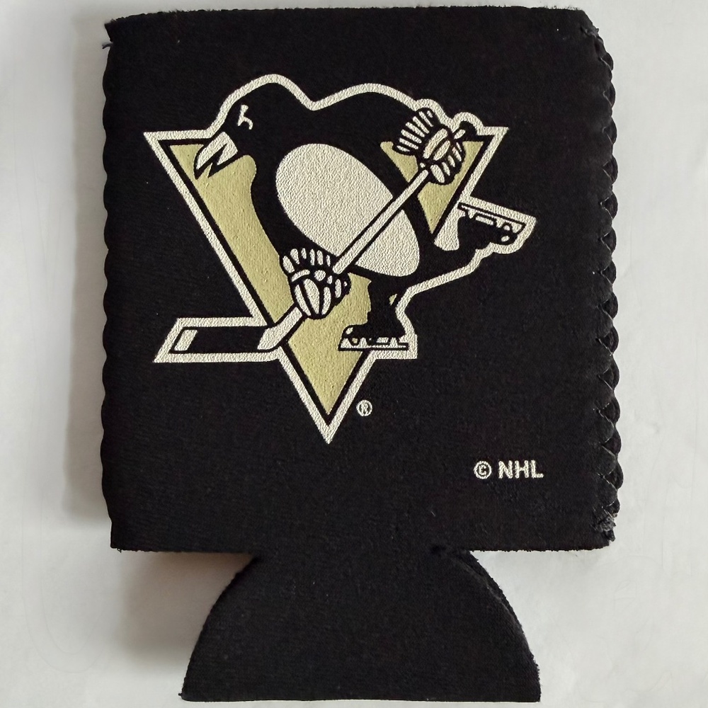Penguin Can Sleeve